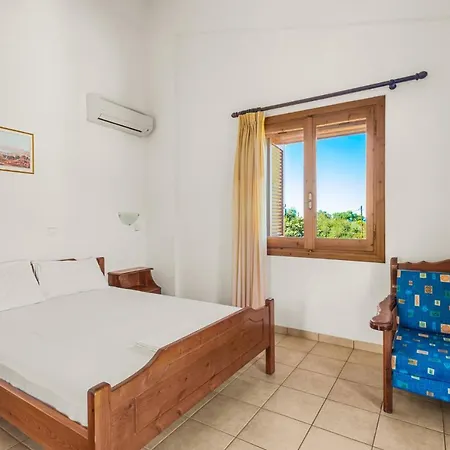 Thalpori Apartment Stoupa